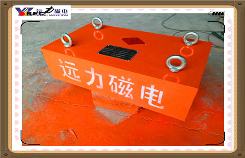 懸掛式永磁除鐵器，四川懸掛式永磁除鐵器生產(chǎn)_內部磁塊安裝方法_四川懸掛式永磁除鐵器生產(chǎn)型號價(jià)格  